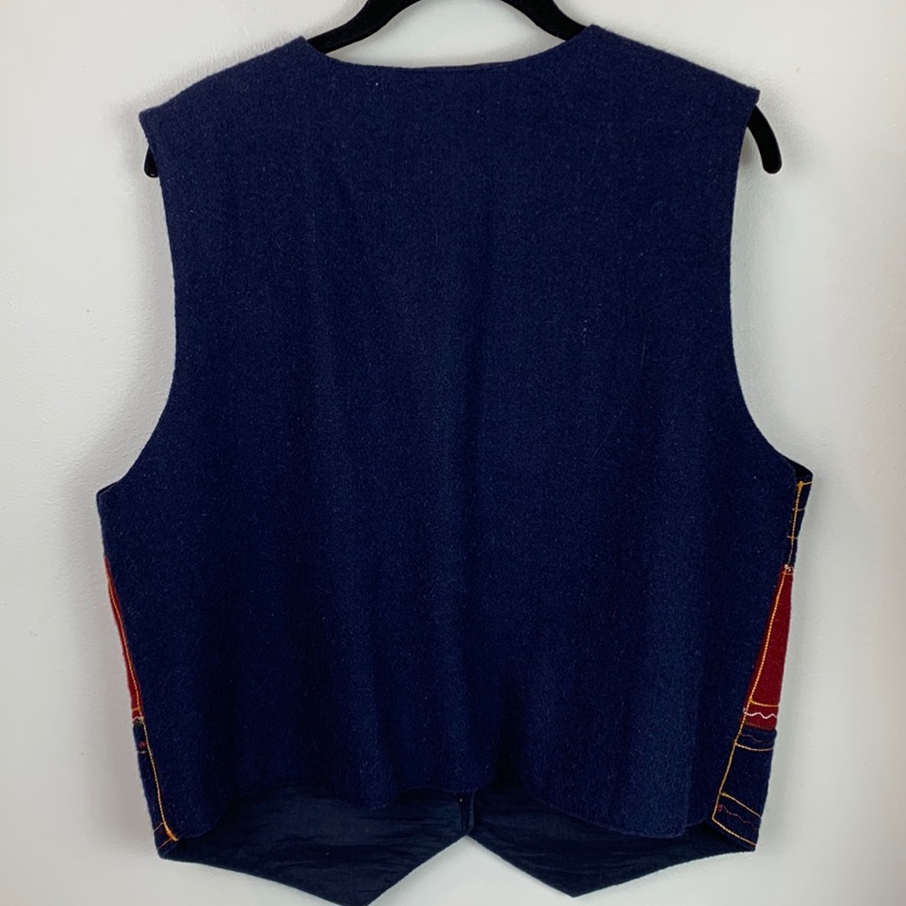 Van Heusen Vintage 90s Embroidered Wool Paisley And Floral Button Front Vest - Picture 2 of 7